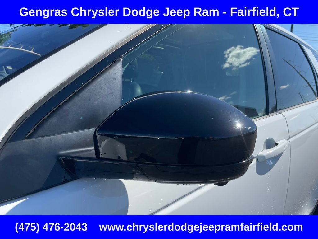 Used 2019 Land Rover Discovery Sport HSE AWD/4WD image 13