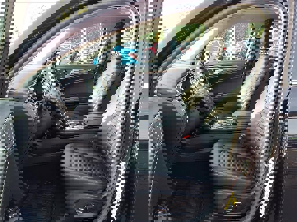 Certified 2019 Ford Fusion SEL image 13