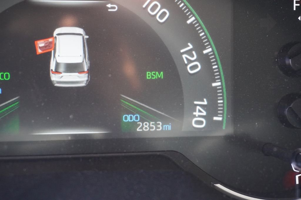 Certified 2025 Toyota RAV4 LE FWD image 22