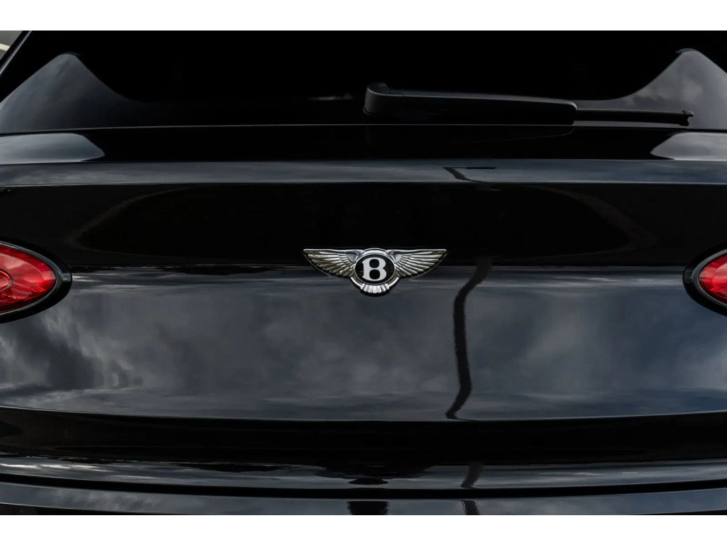 Used 2023 Bentley Bentayga Speed image 12