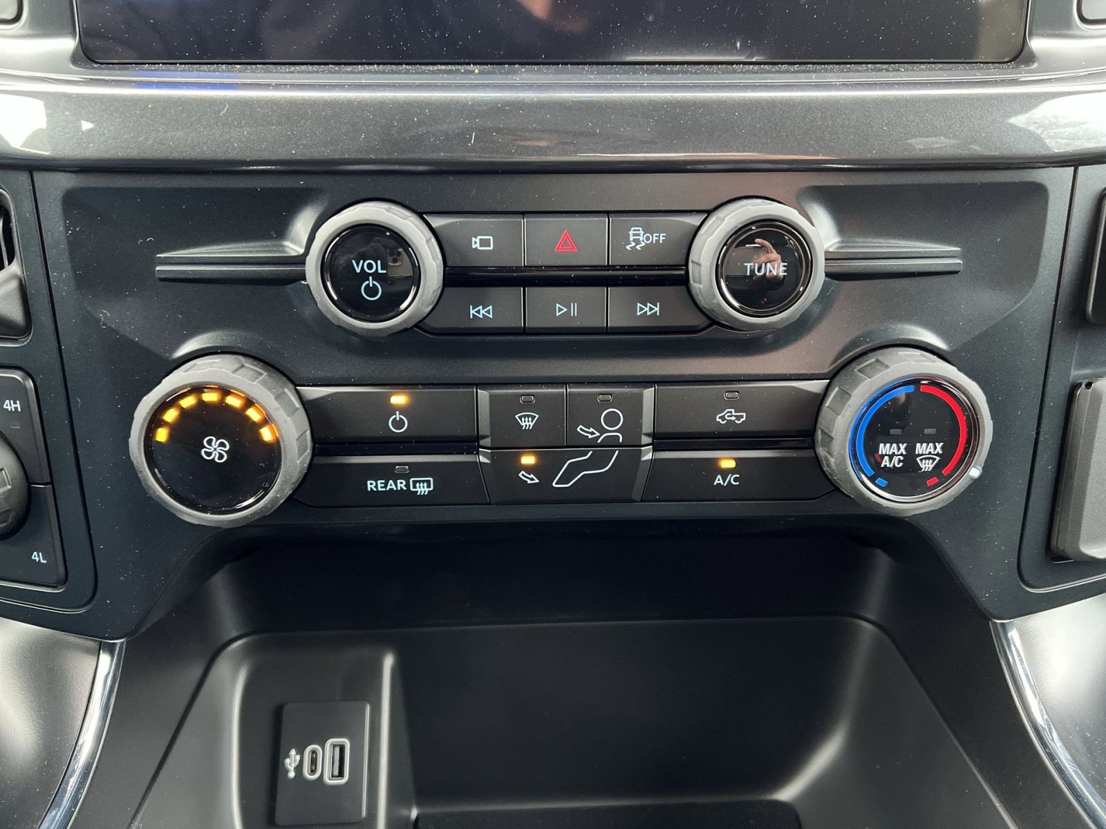 New 2025 Ford F150 STX w/ Equipment Group 200A image 20