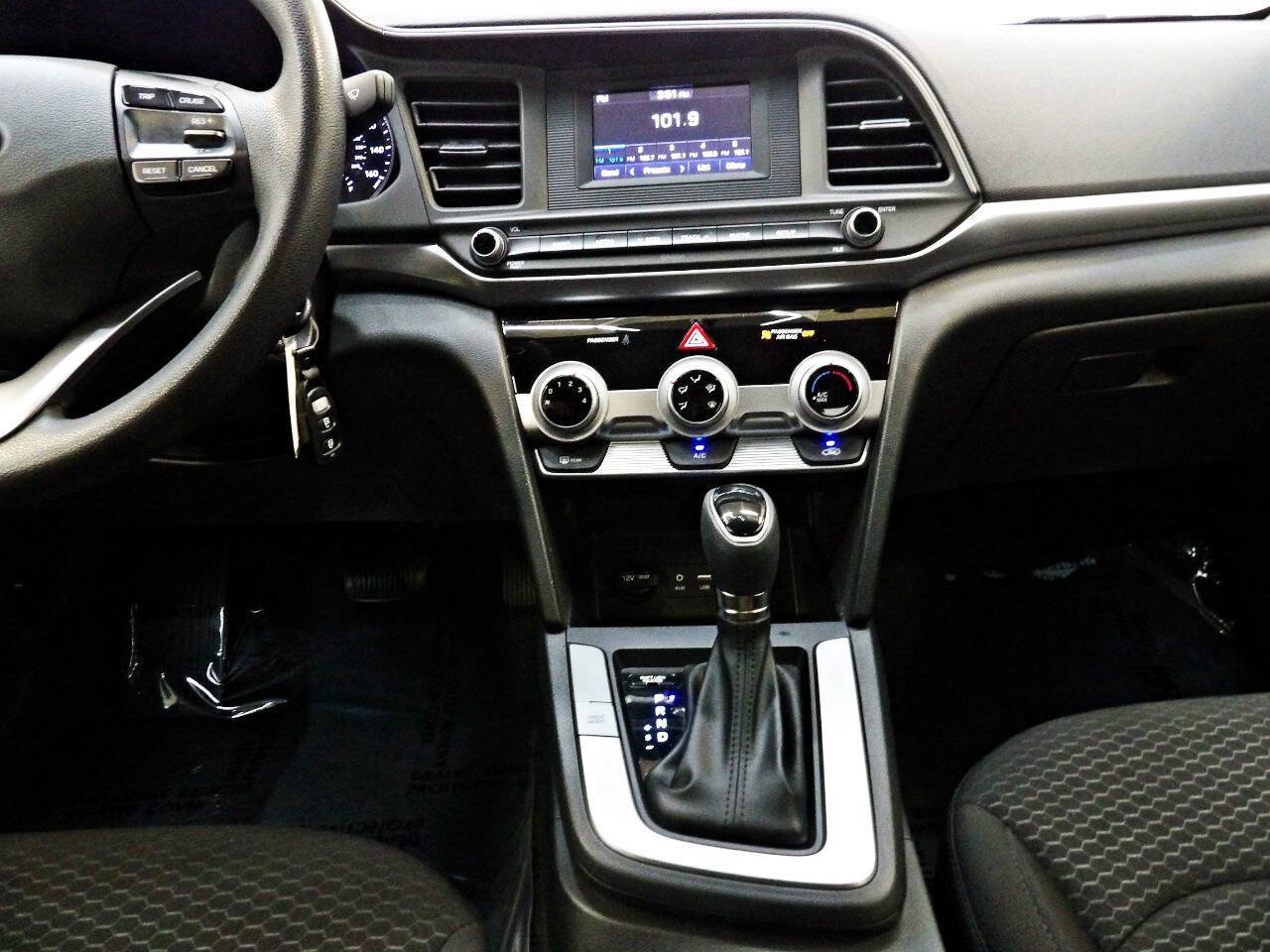 Used 2019 Hyundai Elantra SE w/ Cargo Package FWD image 20