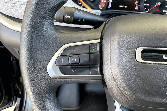 Used 2025 Jeep Compass Sport w/ Mopar Graphics Package AWD/4WD image 10
