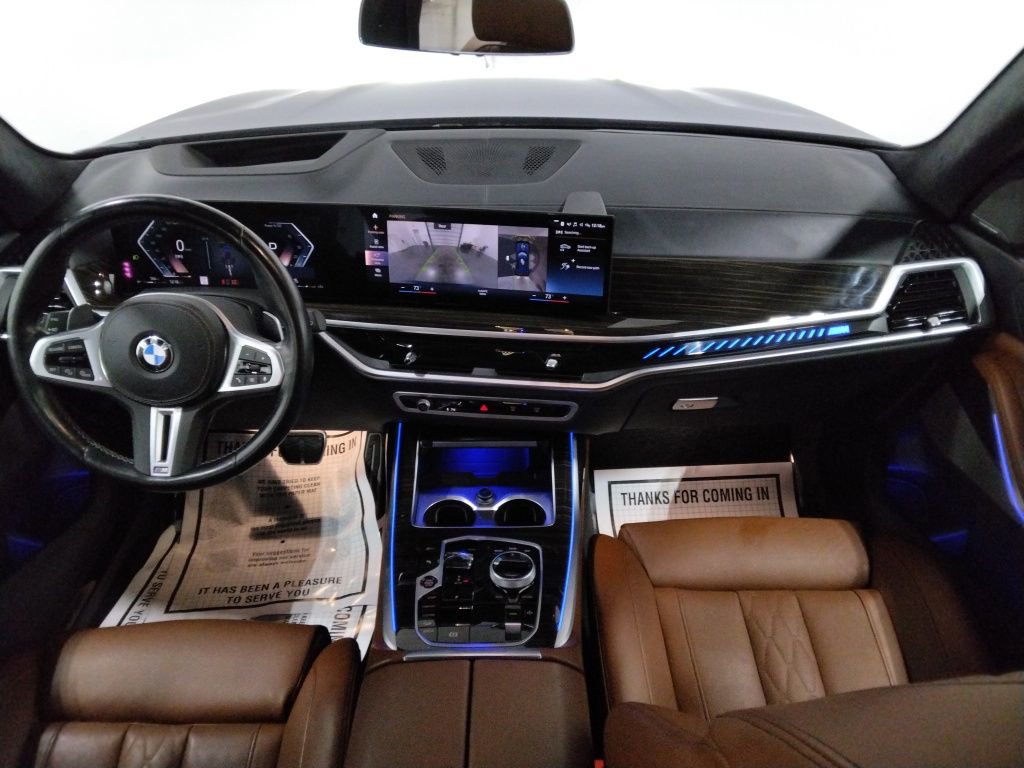 Used 2023 BMW X7 M60i image 44