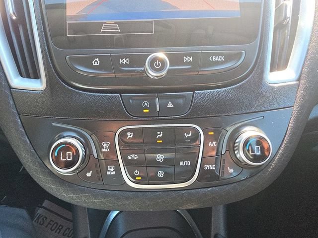 Used 2023 Chevrolet Malibu LT FWD image 30