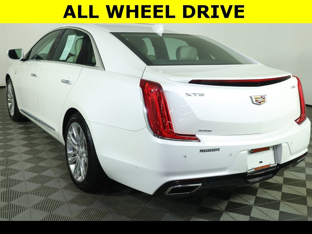 Used 2019 Cadillac XTS Luxury w/ Driver Awareness Package image 5