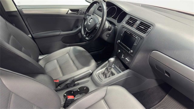Used 2018 Volkswagen Jetta SE image 12