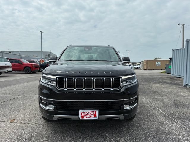 Used 2022 Jeep Wagoneer Series III AWD/4WD image 12
