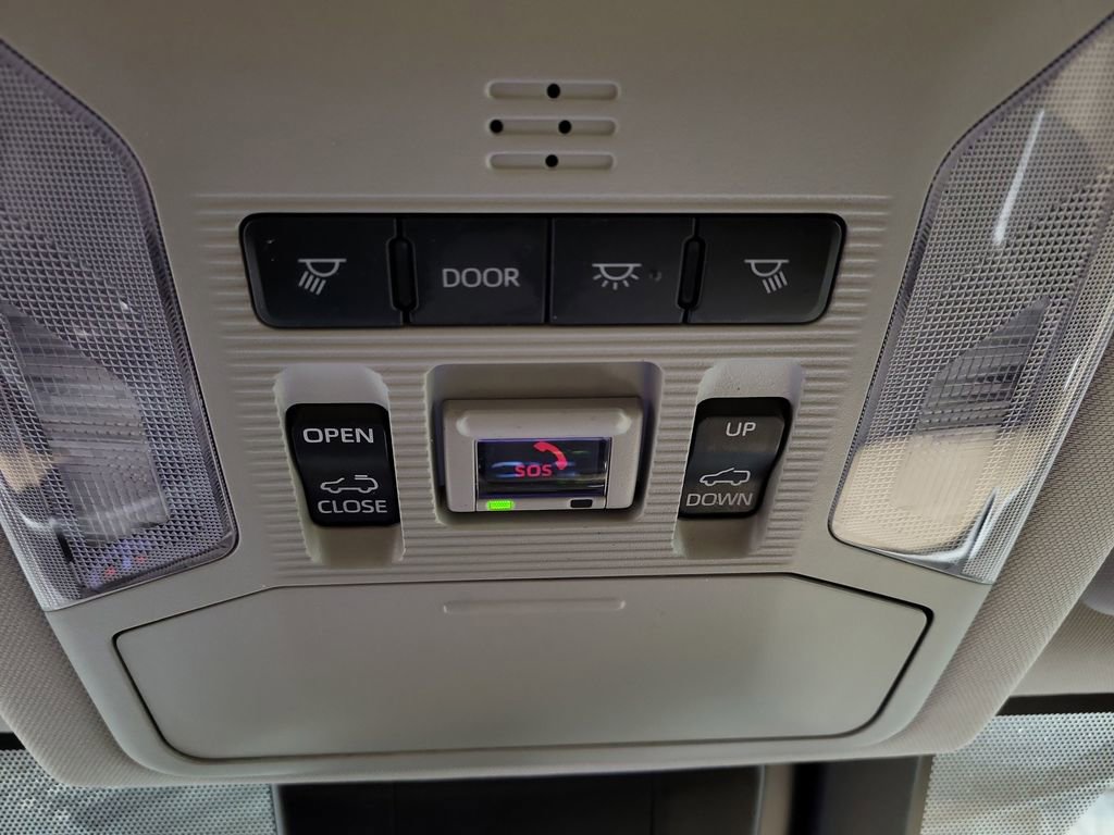 Used 2023 Toyota RAV4 XLE Premium AWD/4WD image 21
