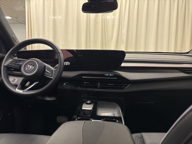 Used 2025 Buick Enclave Preferred image 19