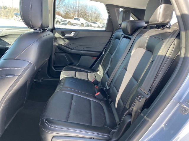 Used 2022 Ford Escape Titanium image 17