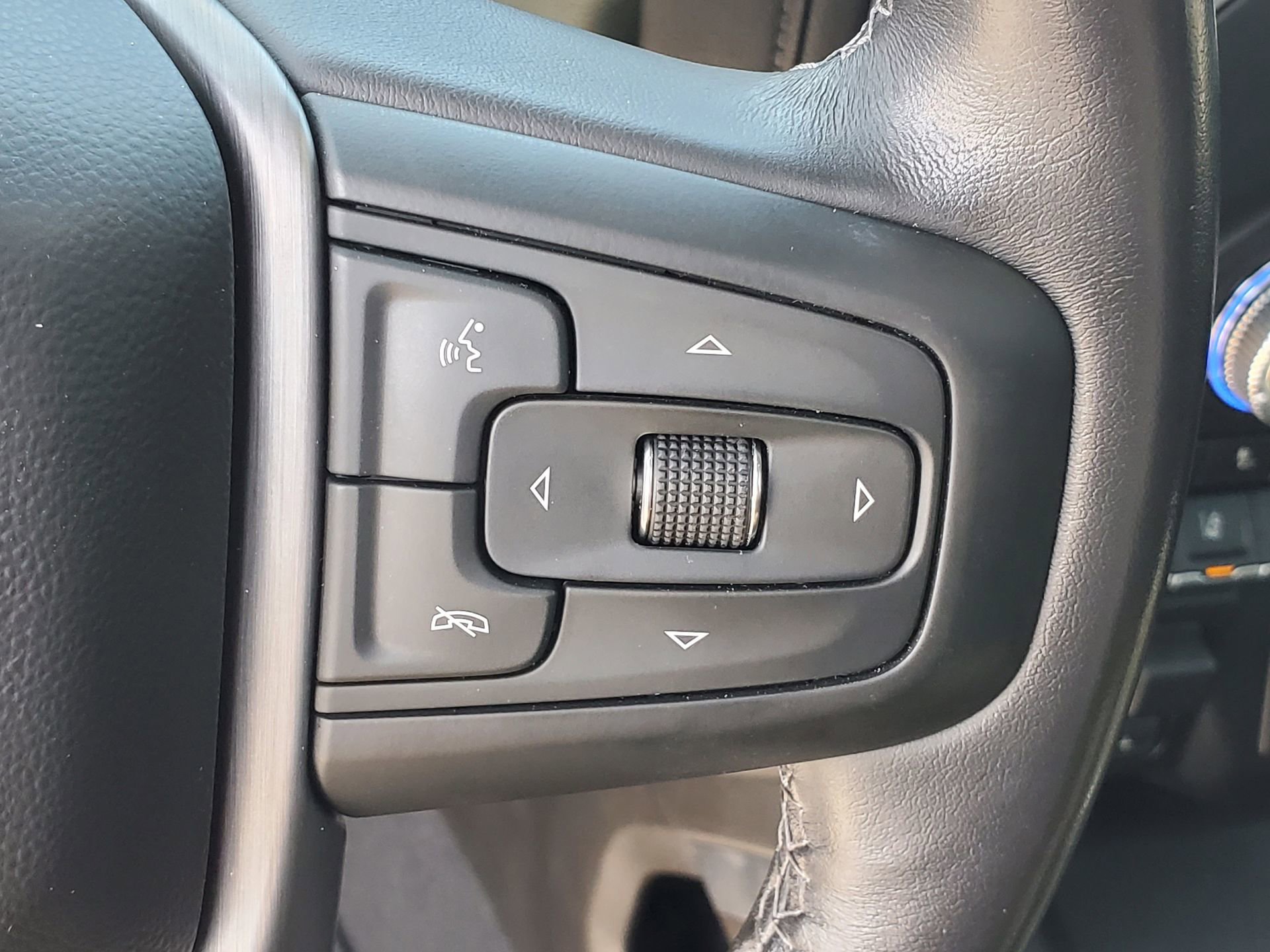 Used 2022 GMC Sierra 3500 Denali w/ Denali Ultimate Package image 25