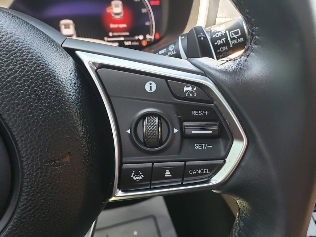 Used 2024 Acura MDX SH-AWD w/ Technology Package image 15