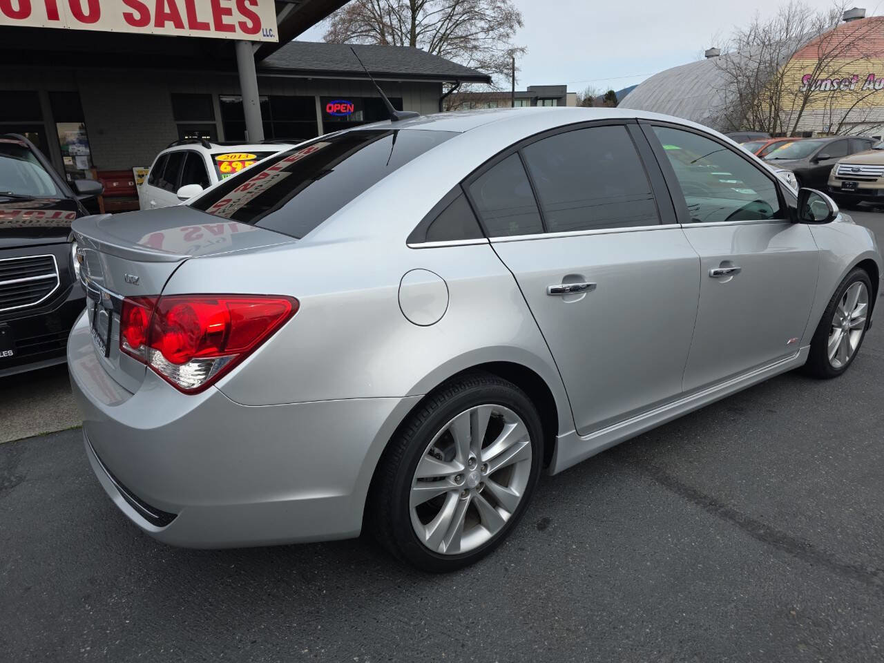 Used 2013 Chevrolet Cruze LTZ w/ RS Package image 3