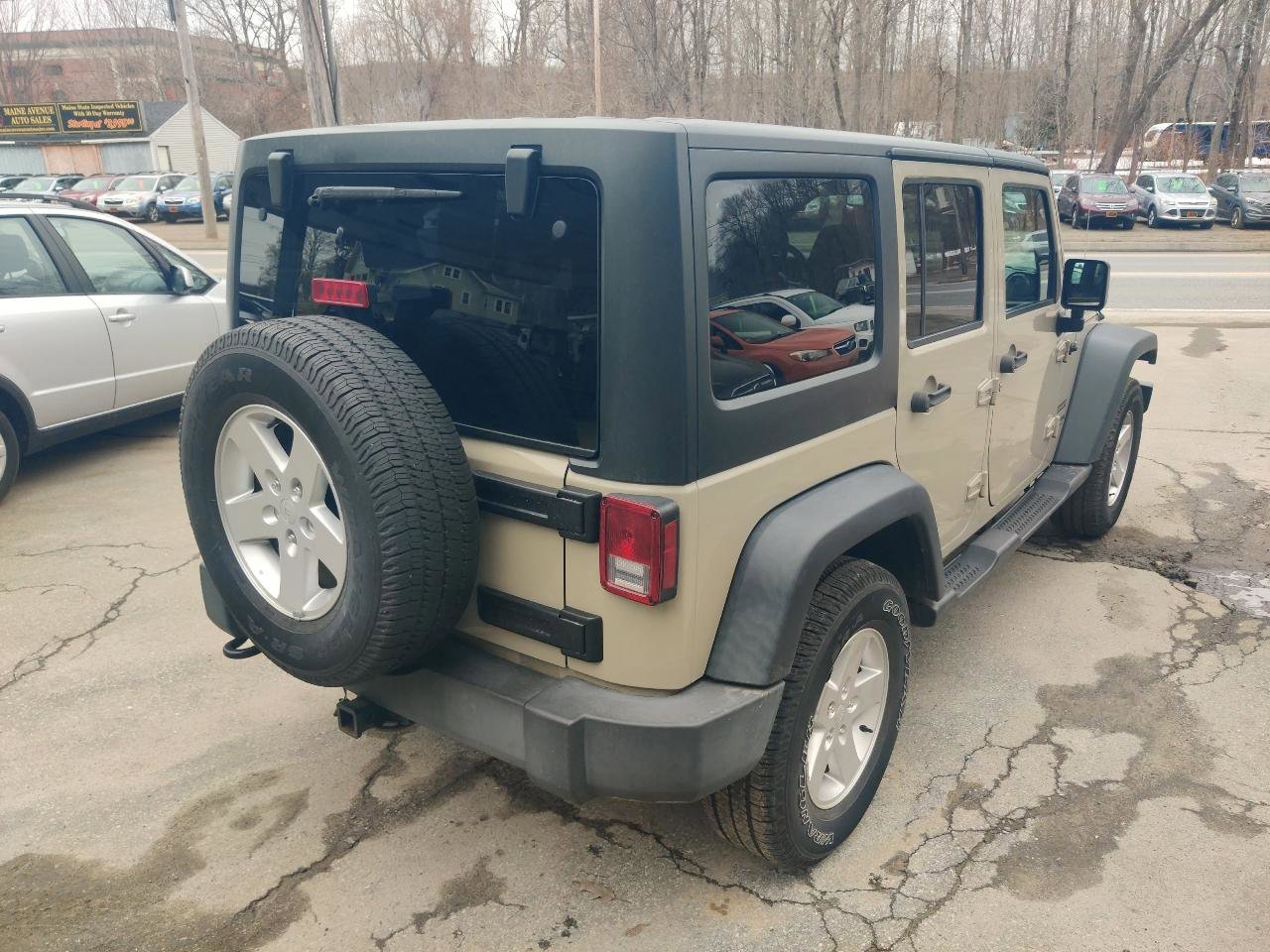 Used 2018 Jeep Wrangler Unlimited Sport S image 6