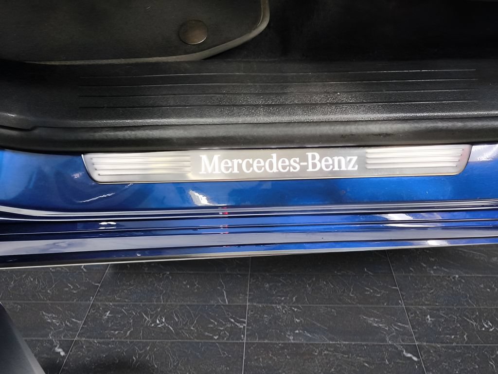 Used 2021 Mercedes-Benz GLE 580 4MATIC image 35