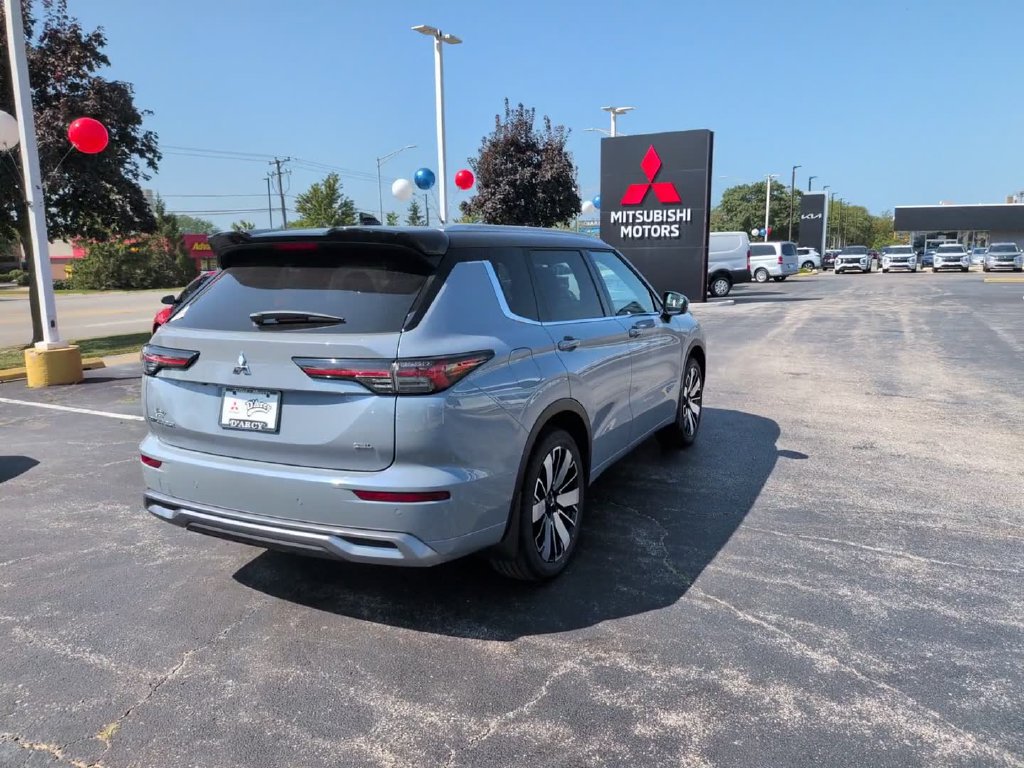New 2026 Mitsubishi Outlander SEL FWD image 6