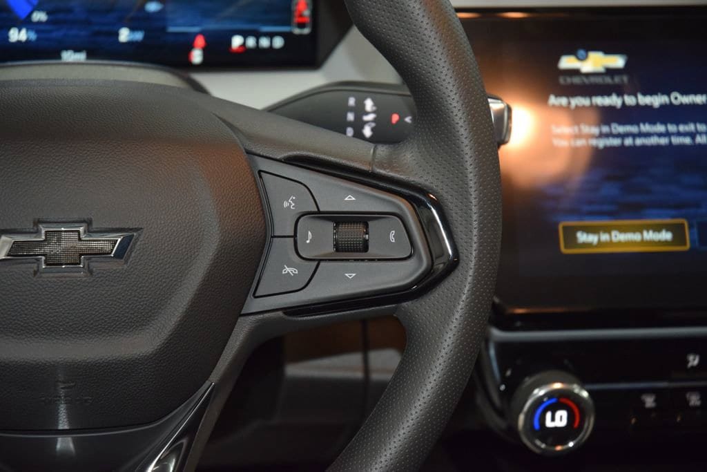 New 2027 Chevrolet Bolt LT FWD image 32
