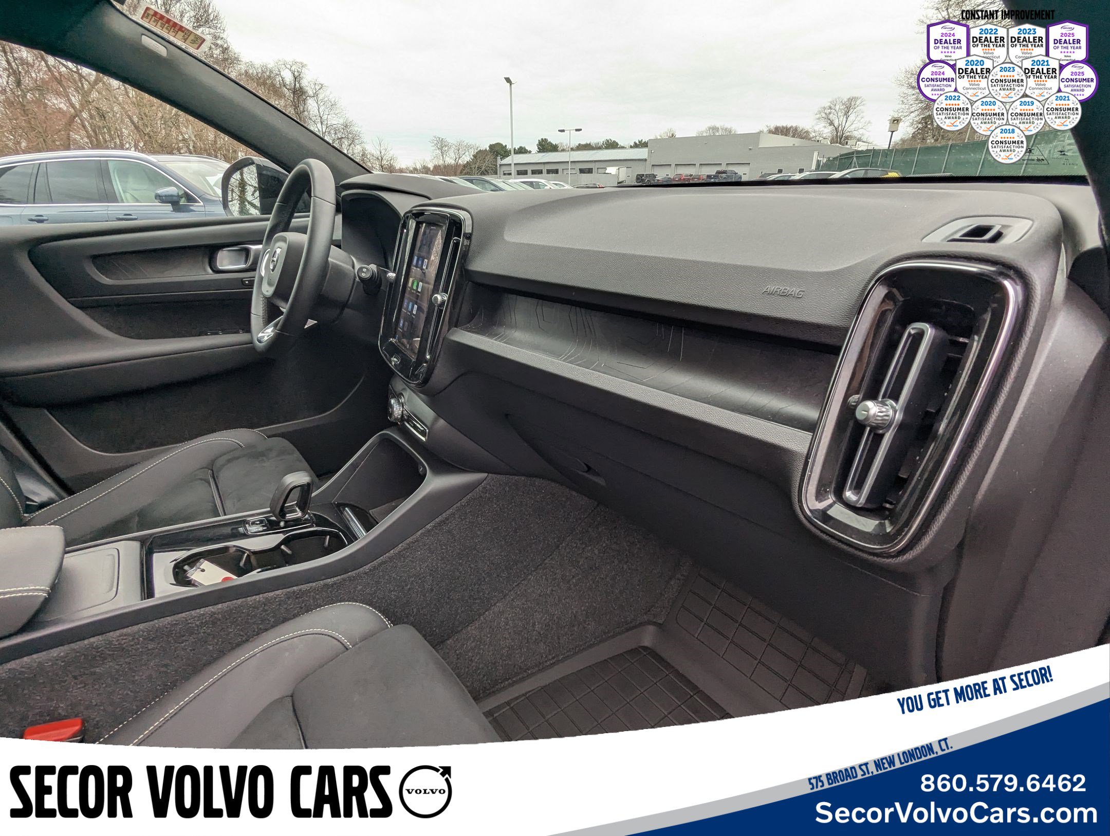 Certified 2024 Volvo XC40 Recharge Plus w/ Protection Package Premier image 23