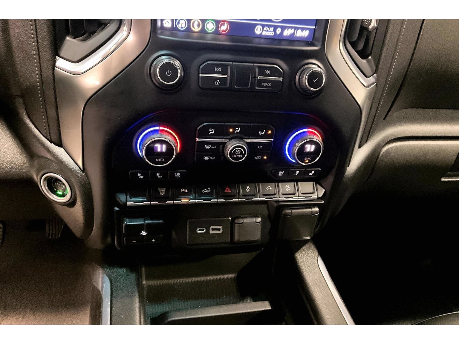 Used 2021 Chevrolet Silverado 2500 LTZ w/ LTZ Plus Package AWD/4WD image 27