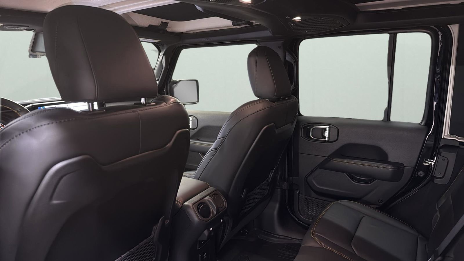 Used 2025 Jeep Wrangler Unlimited Rubicon 392 image 29