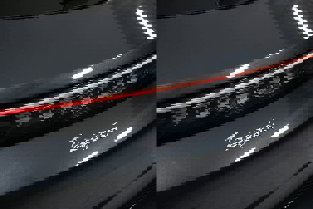 Certified 2022 Porsche Taycan 4 Cross Turismo image 38