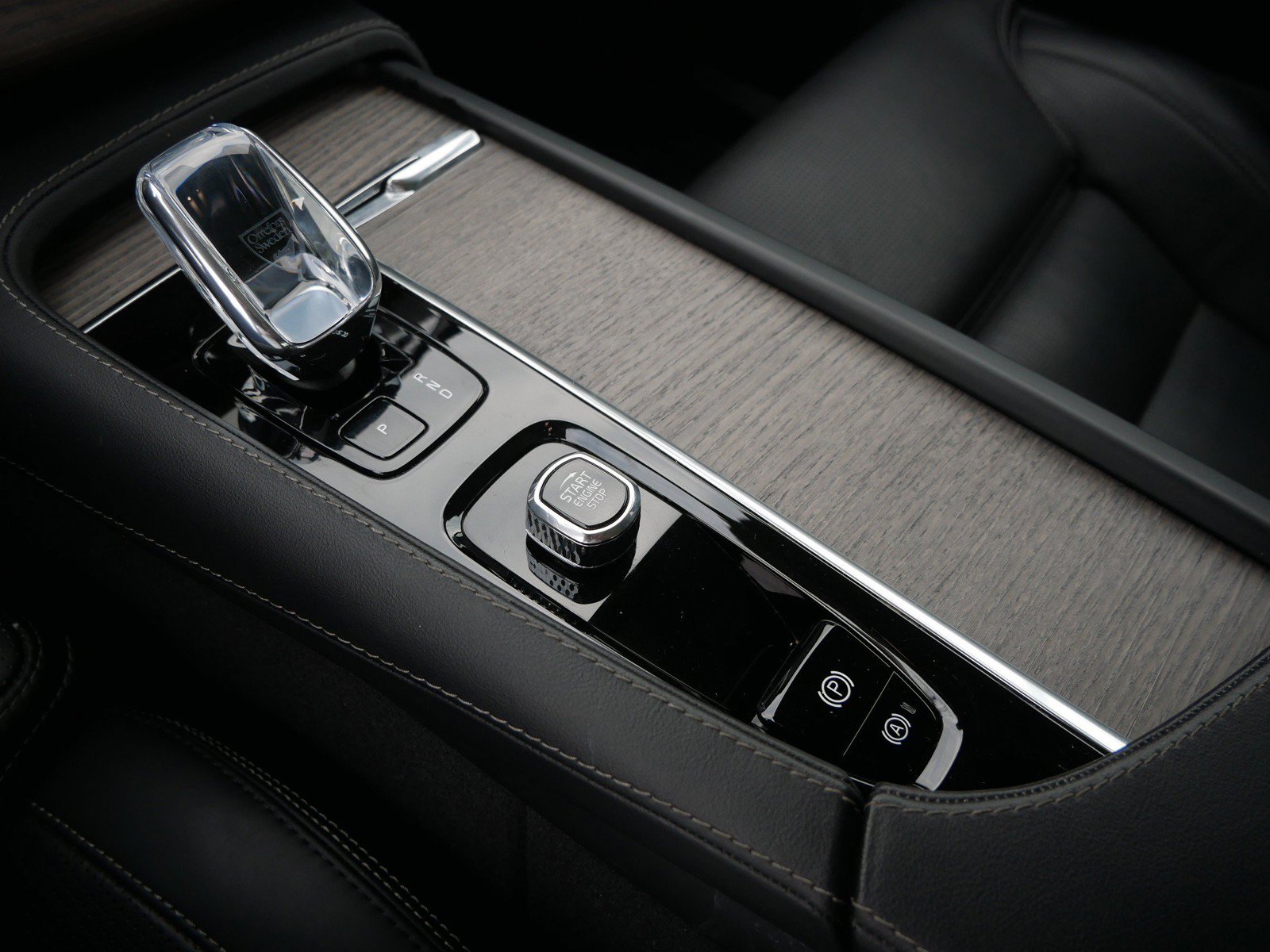 Certified 2023 Volvo XC90 T8 Ultimate w/ Protection Package Premier AWD/4WD image 22