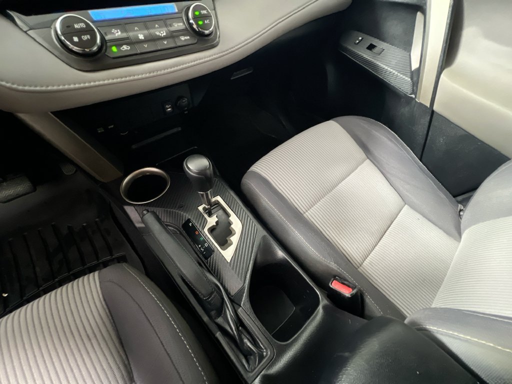 Used 2014 Toyota RAV4 XLE AWD/4WD image 23