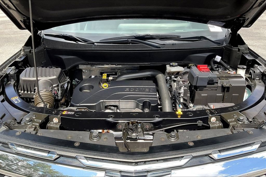 Used 2025 Chevrolet Equinox LT FWD image 32