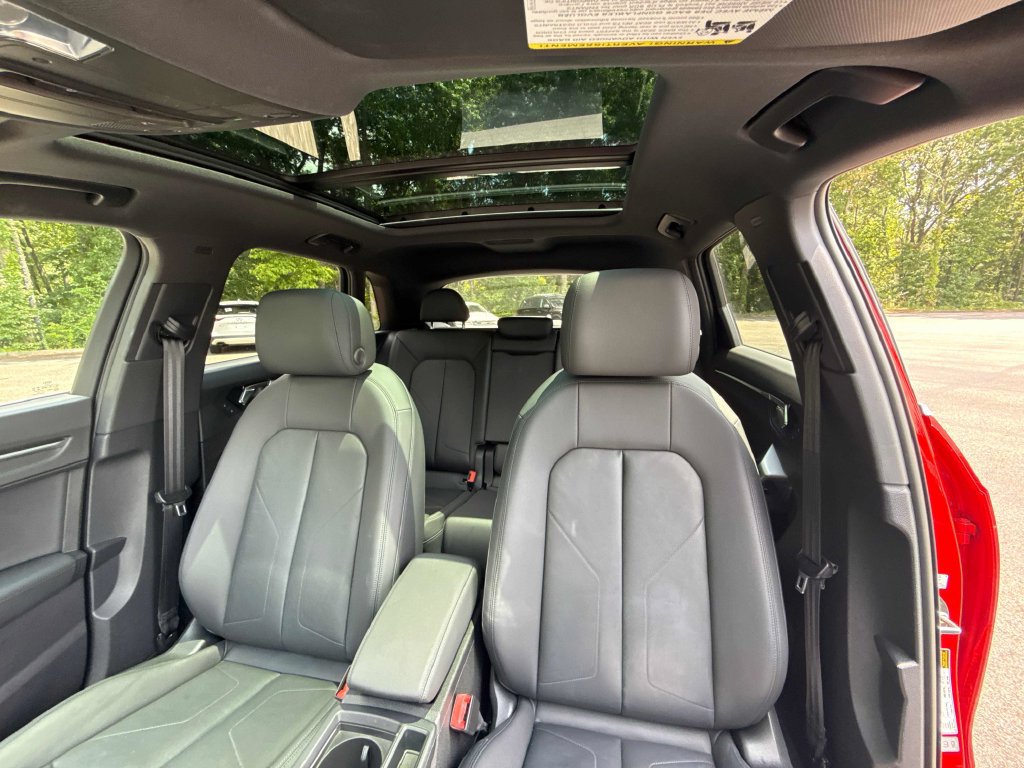 Used 2022 Audi Q3 2.0T Premium Plus w/ Premium Plus Package AWD/4WD image 22