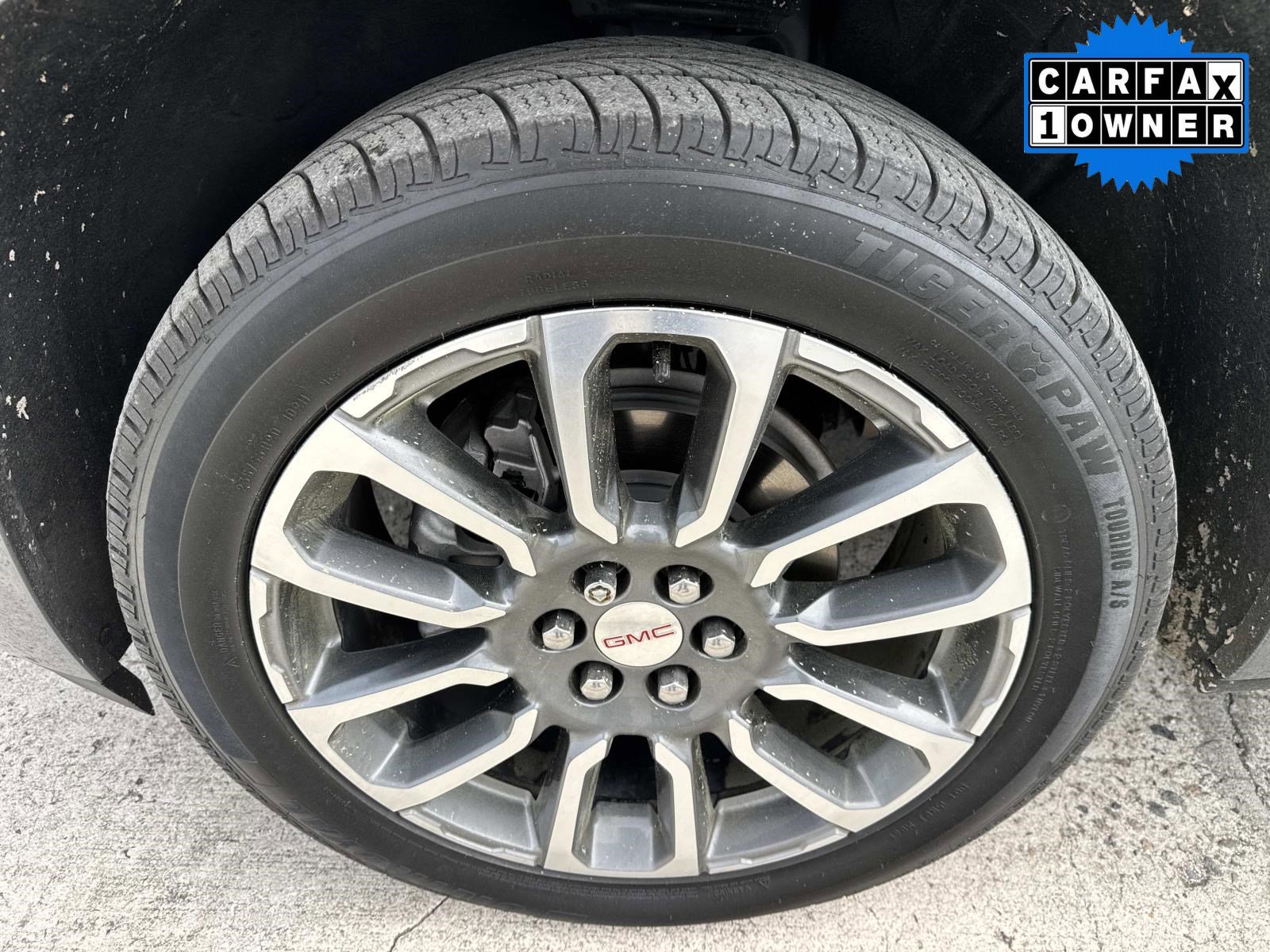 Used 2022 GMC Acadia Denali w/ Denali Ultimate Package image 11