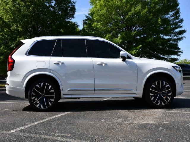 Used 2025 Volvo XC90 T8 Plus w/ Protection Package Premier AWD/4WD image 8