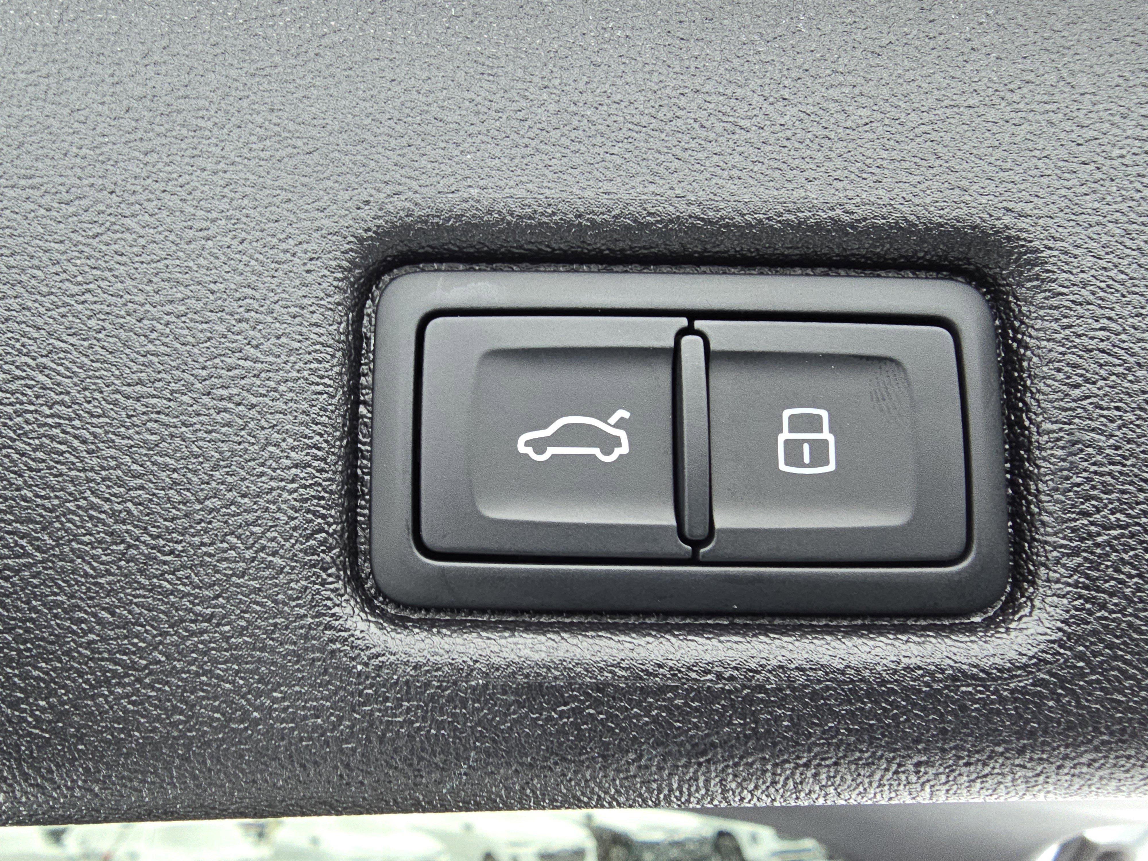 New 2025 Audi Q5 Premium Plus image 15