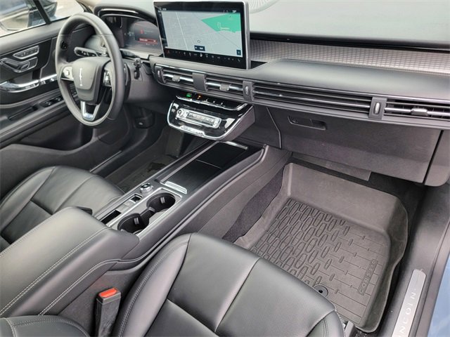 Certified 2024 Lincoln Corsair AWD w/ Equipment Group 101A image 25