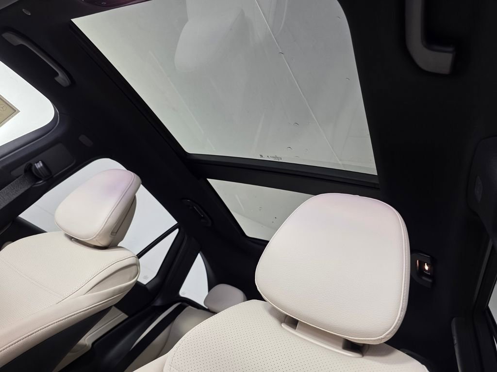 New 2026 Mercedes-Benz GLC 300 image 9