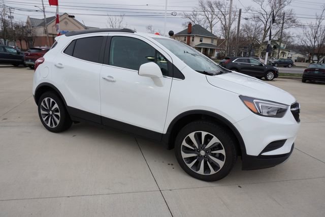 Used 2022 Buick Encore Preferred w/ Safety Package image 2