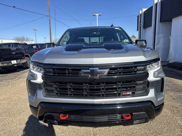 Used 2023 Chevrolet Silverado 1500 LT Trail Boss w/ LT Trail Boss Premium Package image 2