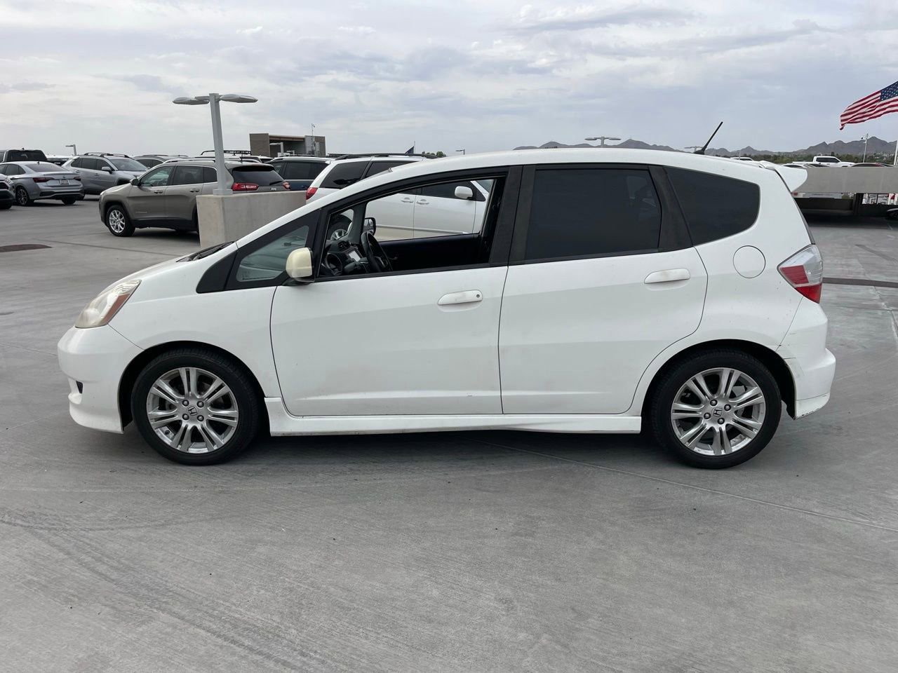 Used 2009 Honda Fit Sport image 4