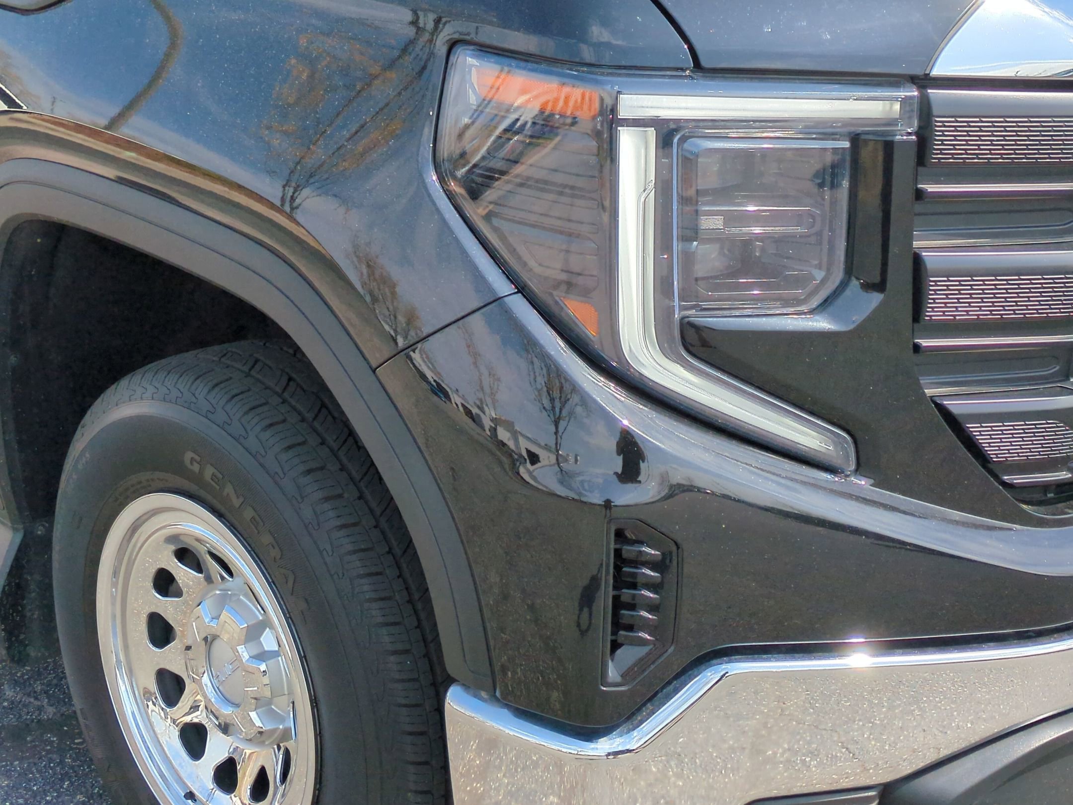 Certified 2023 GMC Sierra 1500 Pro w/ Pro Value Package image 11