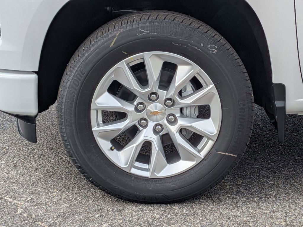 New 2026 Chevrolet Silverado 1500 Custom AWD/4WD image 11