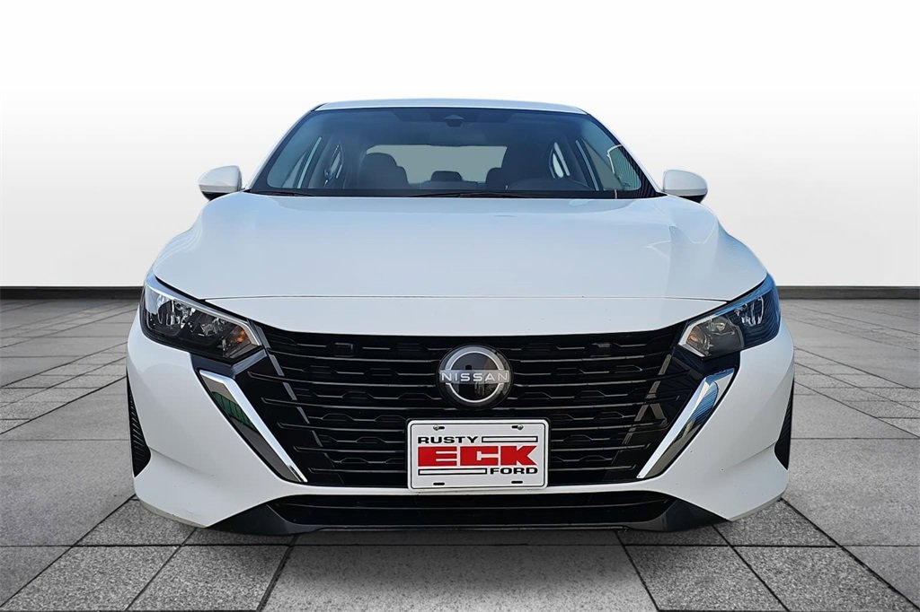 Used 2024 Nissan Sentra SV image 2