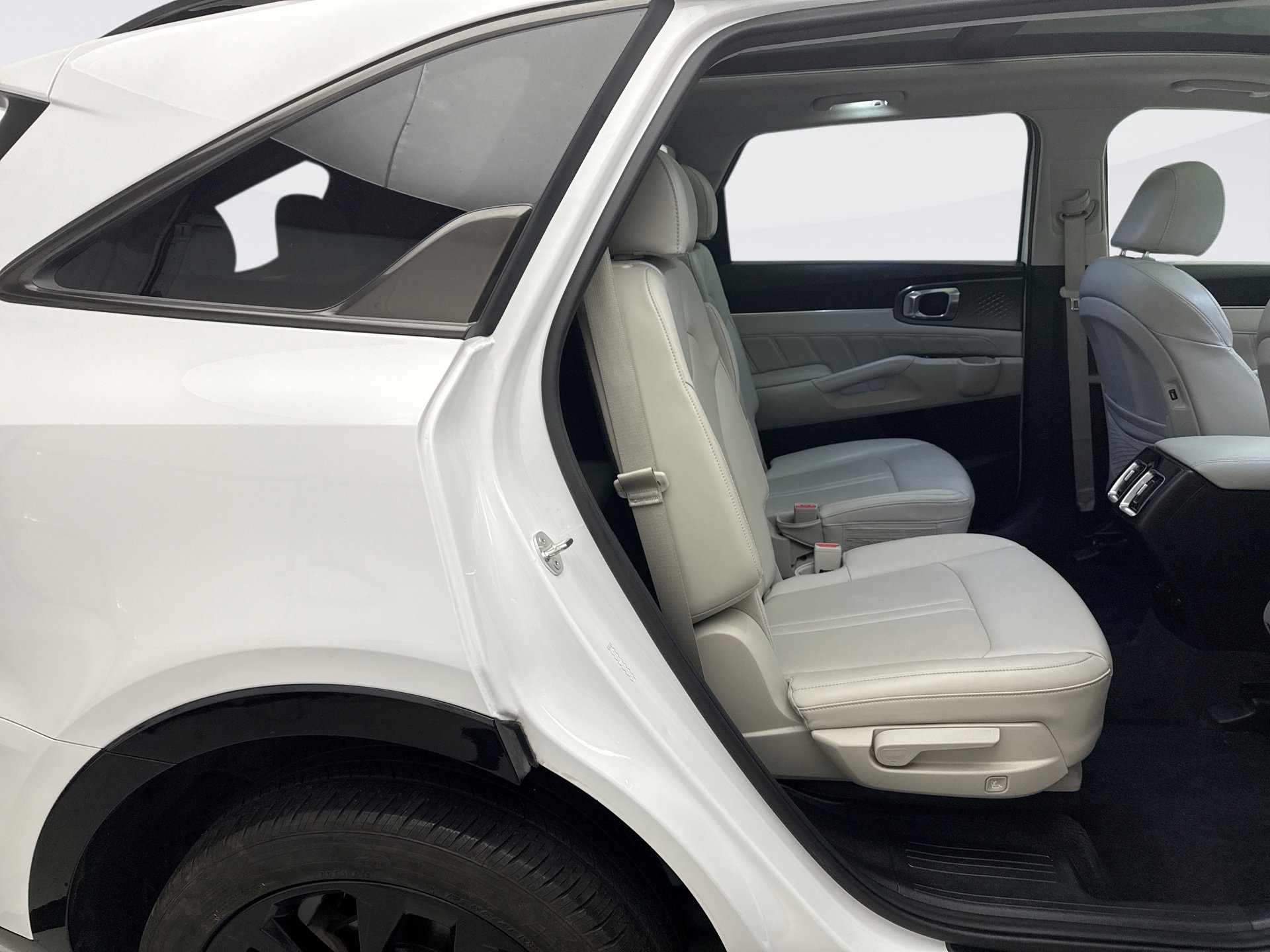 Used 2023 Kia Sorento SX image 20