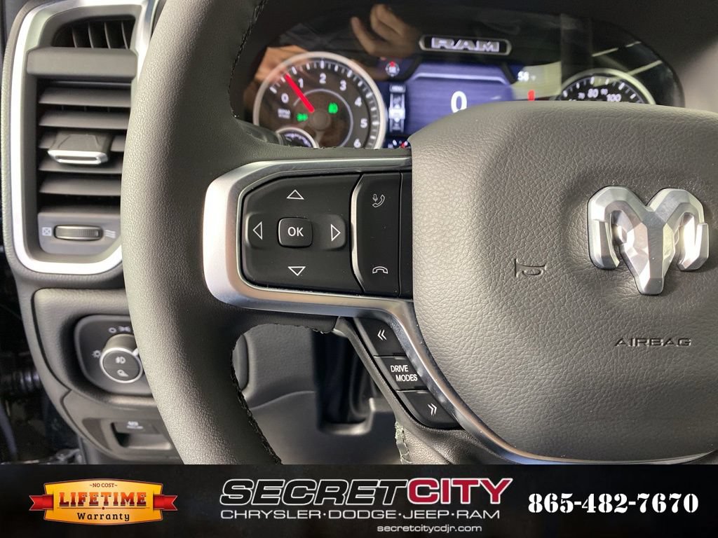 New 2026 RAM 1500 Big Horn AWD/4WD image 16