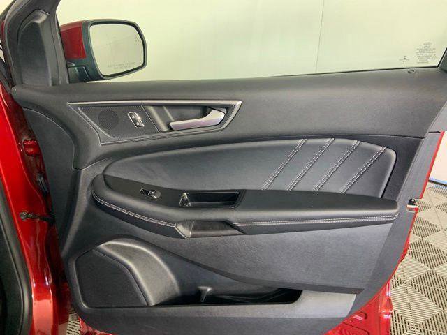 Used 2018 Ford Edge Sport w/ Equipment Group 401A AWD/4WD image 15