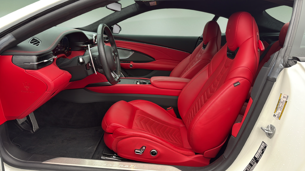 Used 2024 Maserati GranTurismo Trofeo AWD/4WD image 30