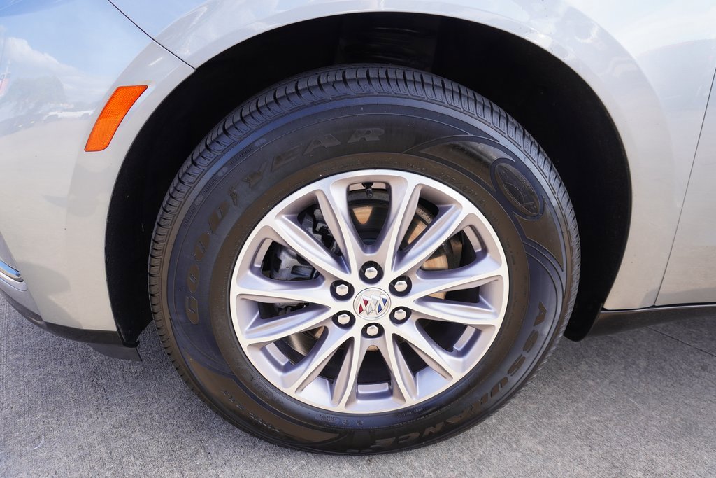Used 2024 Buick Enclave Premium image 29
