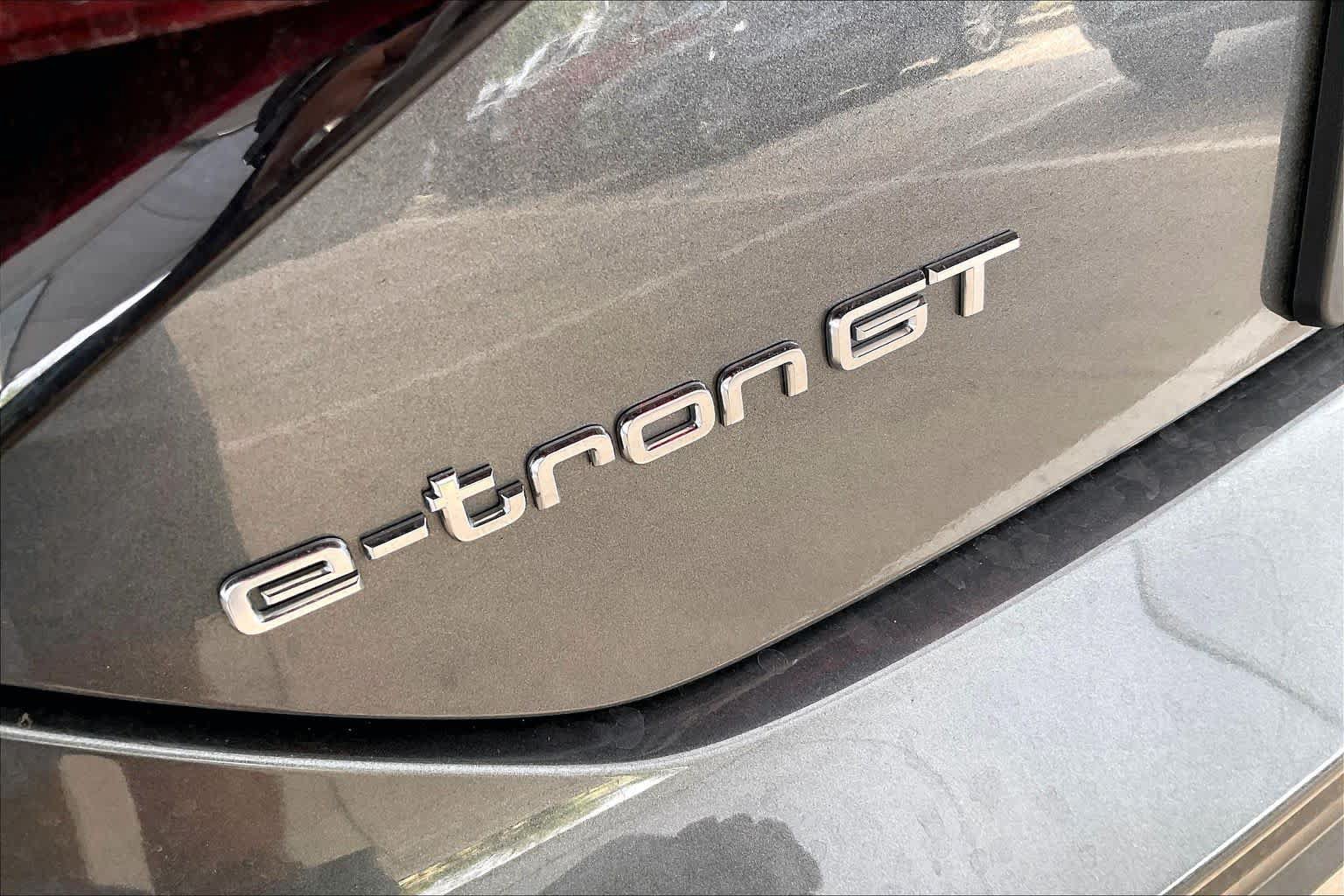 Used 2023 Audi e-tron GT Premium Plus AWD/4WD image 29