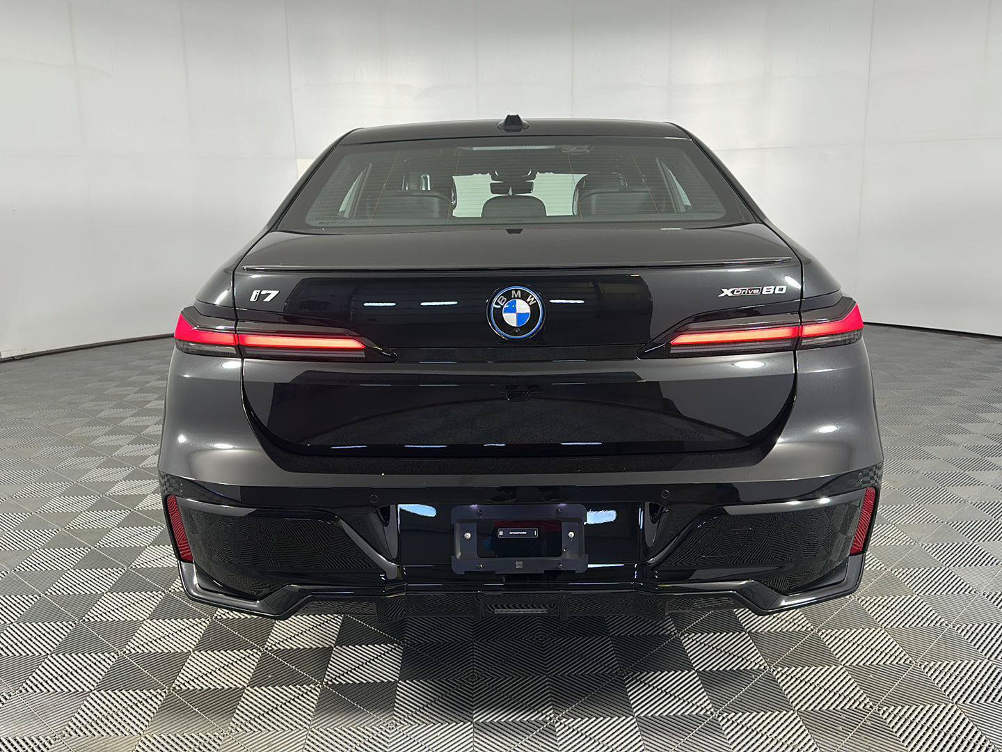 New 2026 BMW i7 xDrive60 w/ Executive Package AWD/4WD image 21