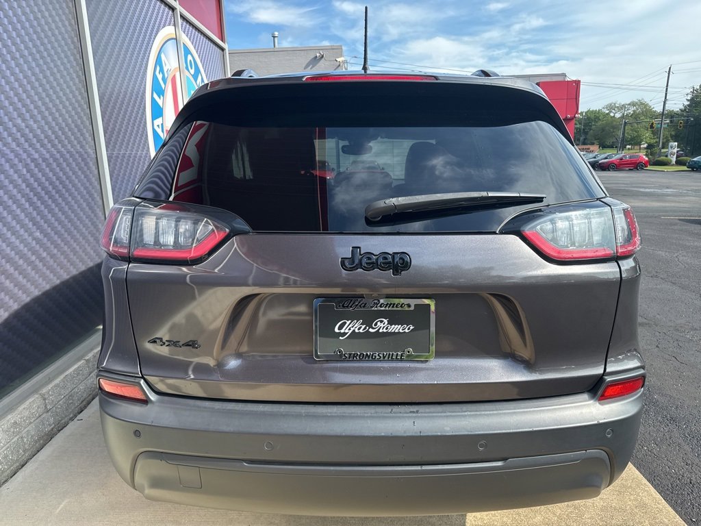 Used 2023 Jeep Cherokee Altitude Lux image 9