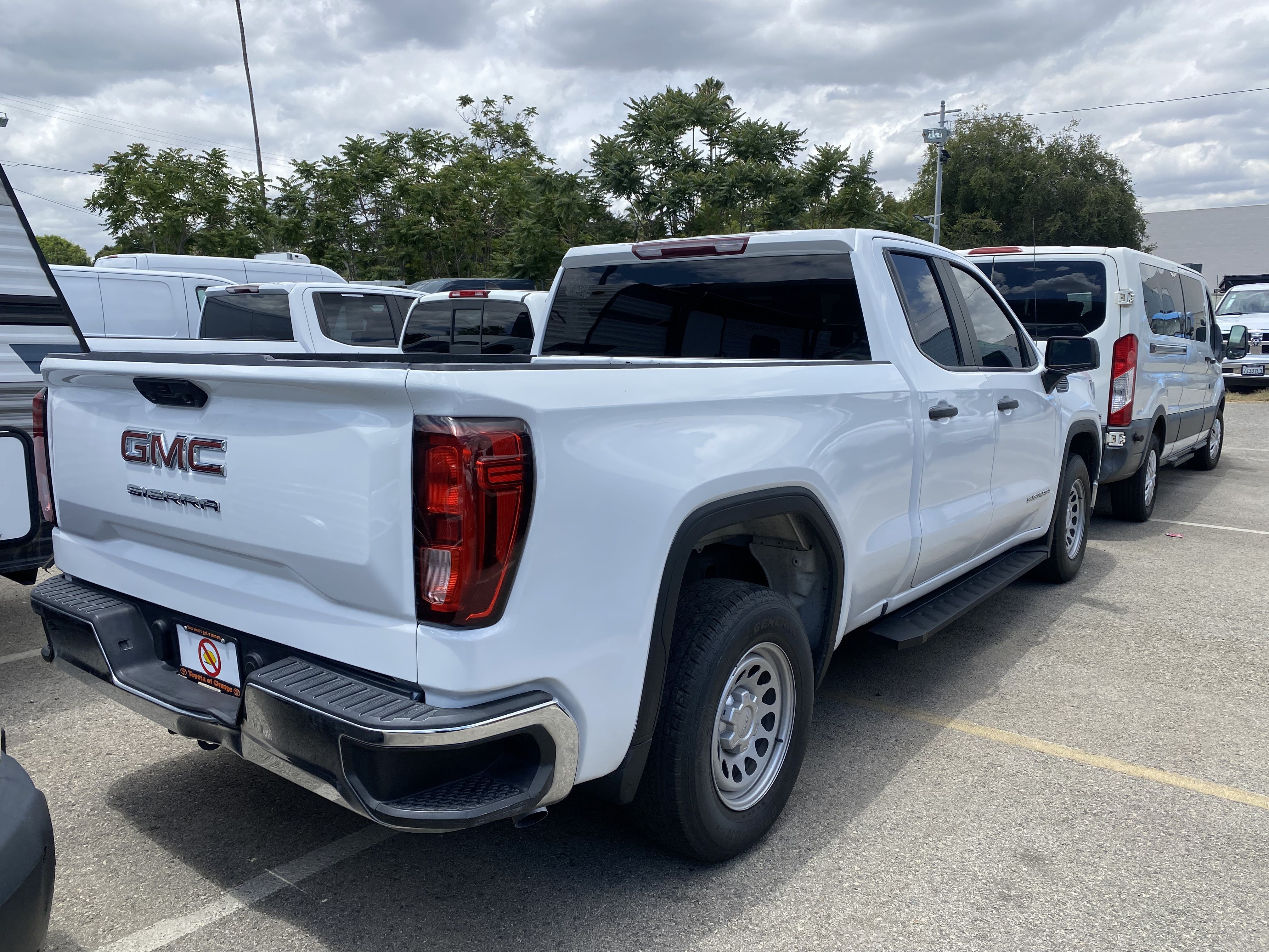 Used 2023 GMC Sierra 1500 Pro w/ Convenience Package RWD image 10